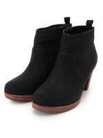 レザー調ゴールドパーツ使いショートブーツ