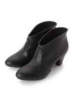 シンプルショートブーツ