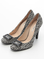 バックルパンプス