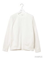 シンプルプルオーバー