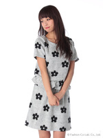 クラシカルフラワーペプラムワンピース