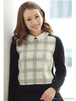 ビジュー衿付きフロントチェックニット