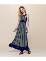 カットワークデザインロングワンピース