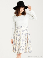 J花柄ひざ丈フレアスカート