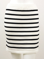 ボーダーニットミニスカート